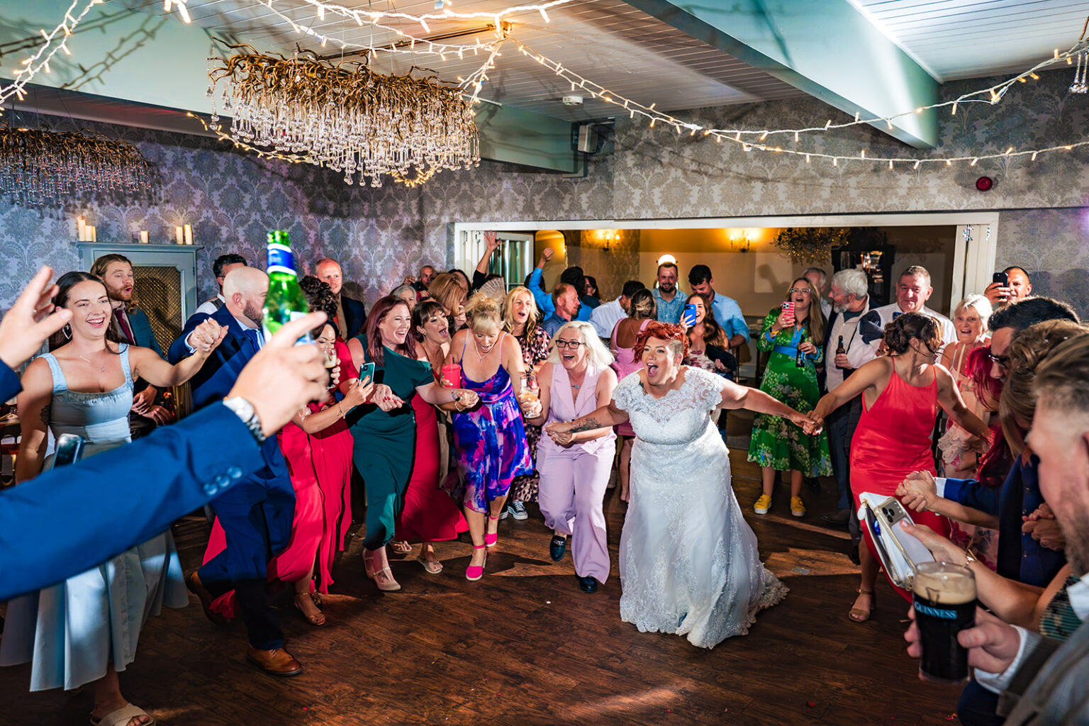 Evening celebrations on the dancefloor at The Elephant at Pangbourne, Berkshire